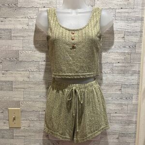 Source Unknown High Waist Shorts Set in Olive Green